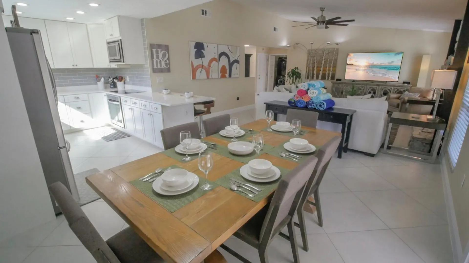 Holiday home Beautiful Home - Oasis Backyard With Heat Pool Sarasota