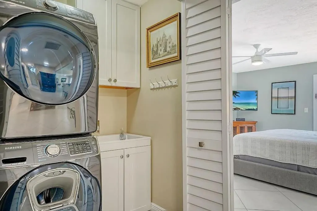 Beautiful Home - Oasis Backyard With Heat Pool Sarasota Holiday home
