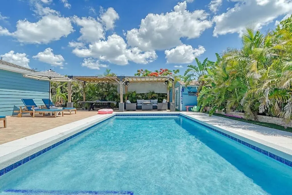 Beautiful Home - Oasis Backyard With Heat Pool Sarasota United States